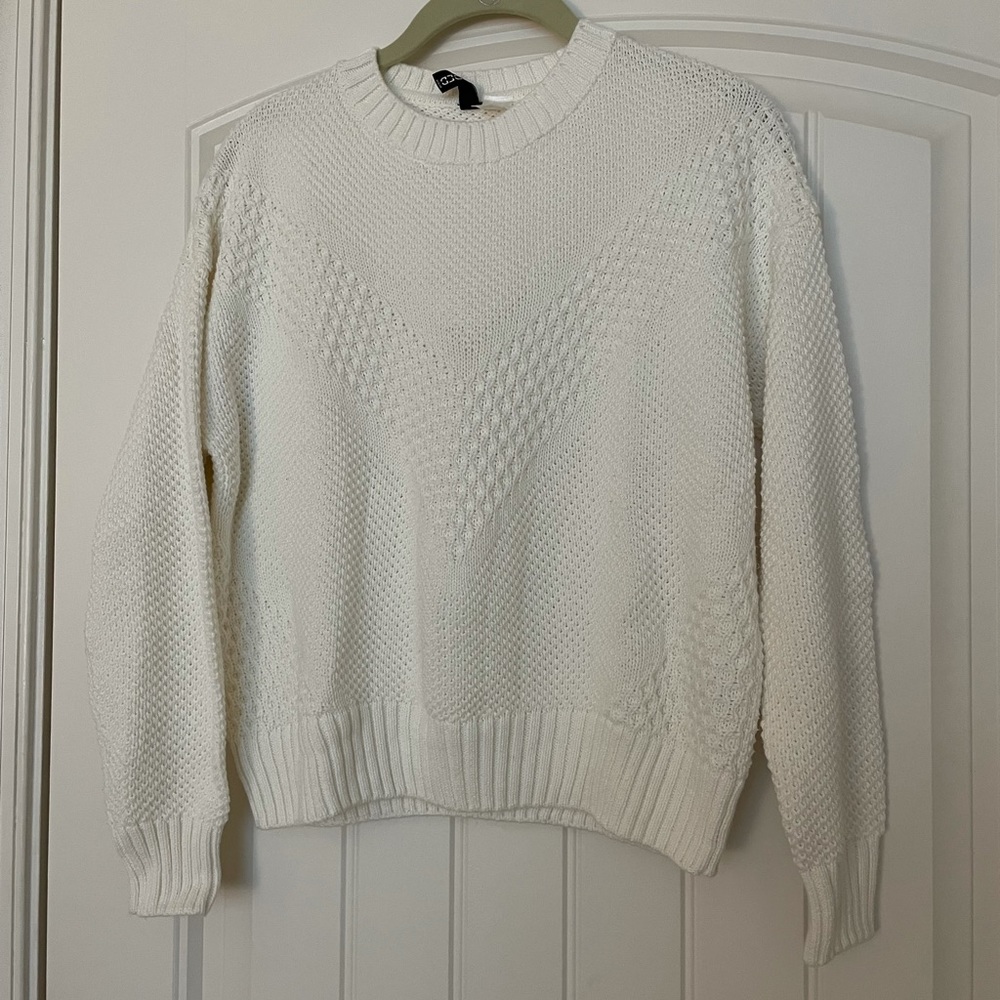 SOLD❗️❗️❗️ H&M sweater. Size S. Like new